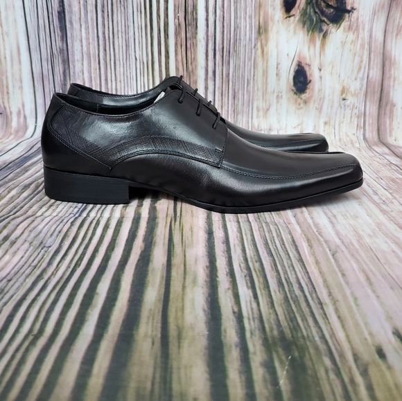 ?Kenneth Cole Black Leather Magic Place Oxfords
